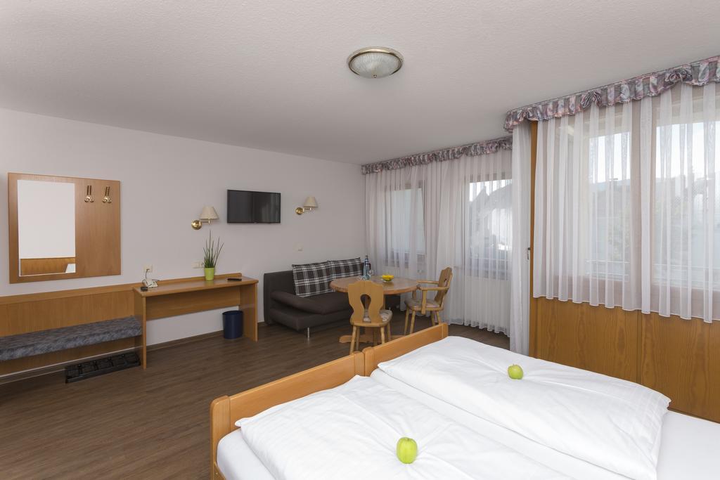 Hotel Gasthof Sonne Fridingen an der Donau Buitenkant foto